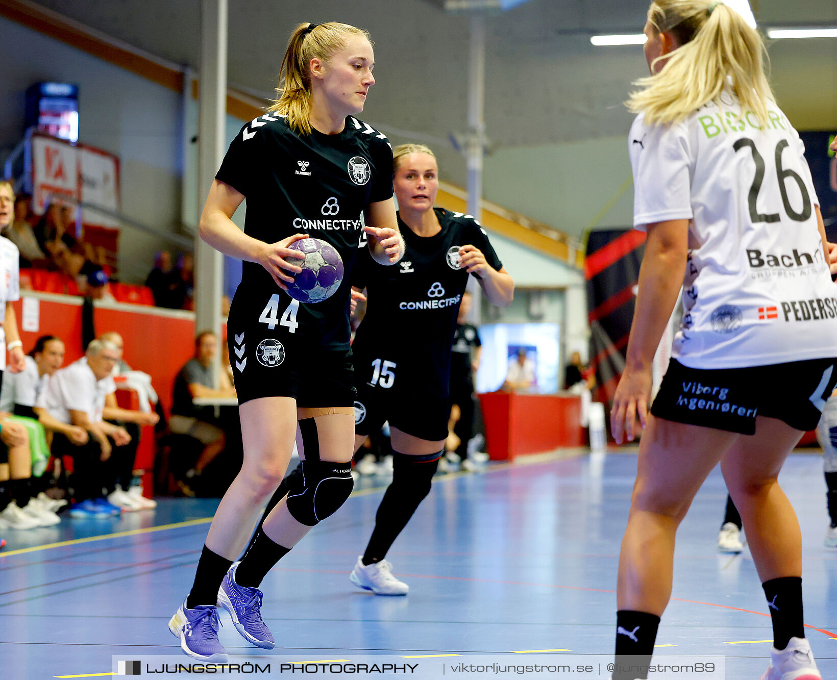 Annliz Cup FINAL Viborg HK-København Håndbold 31-33,dam,Skövde Idrottshall,Skövde,Sverige,Handboll,,2024,342566
