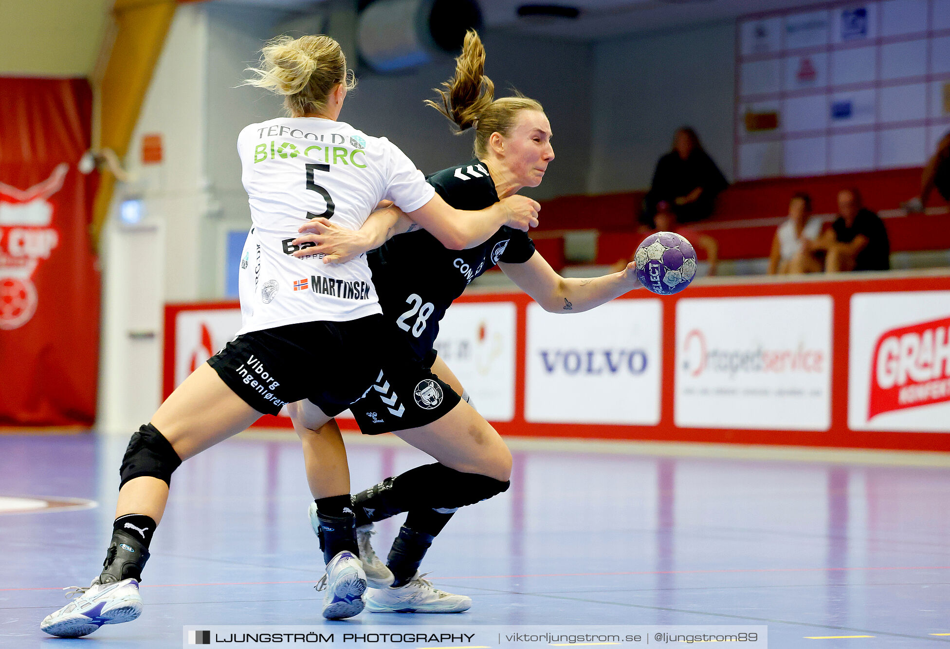 Annliz Cup FINAL Viborg HK-København Håndbold 31-33,dam,Skövde Idrottshall,Skövde,Sverige,Handboll,,2024,342572