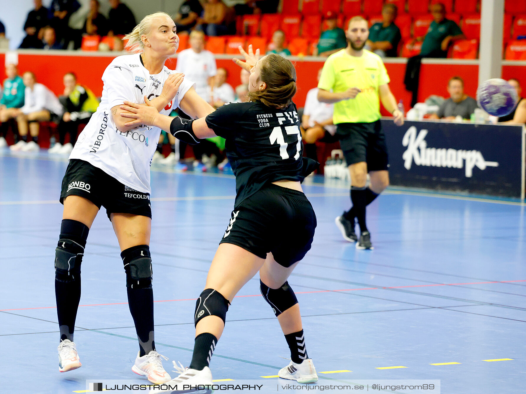 Annliz Cup FINAL Viborg HK-København Håndbold 31-33,dam,Skövde Idrottshall,Skövde,Sverige,Handboll,,2024,342620