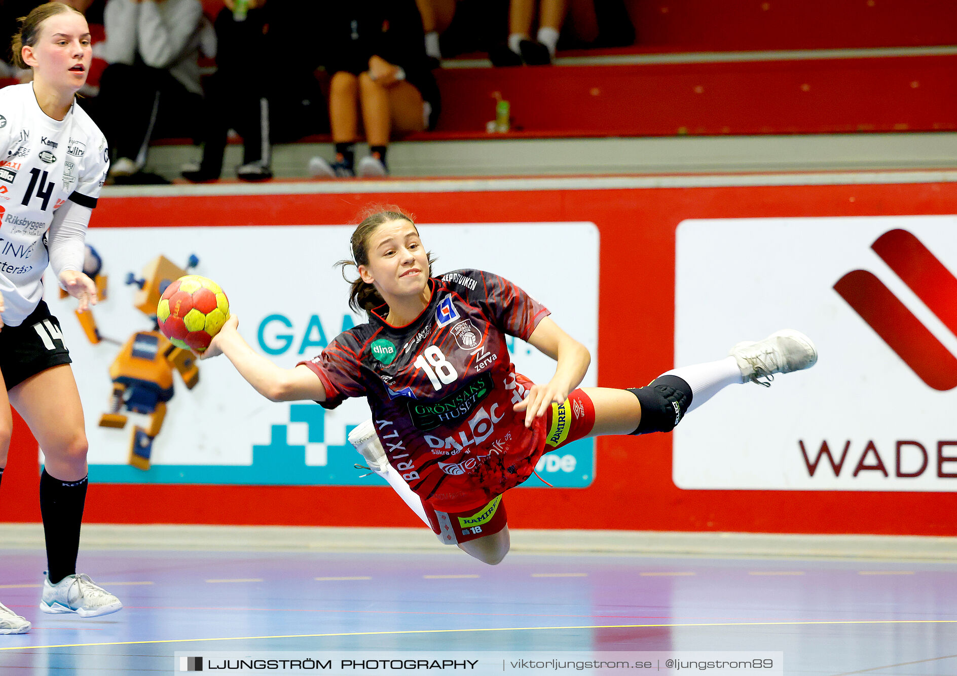 ATG Svenska Cupen Skövde HF-VästeråsIrsta HF 27-28,dam,Skövde Idrottshall,Skövde,Sverige,Handboll,,2024,343309