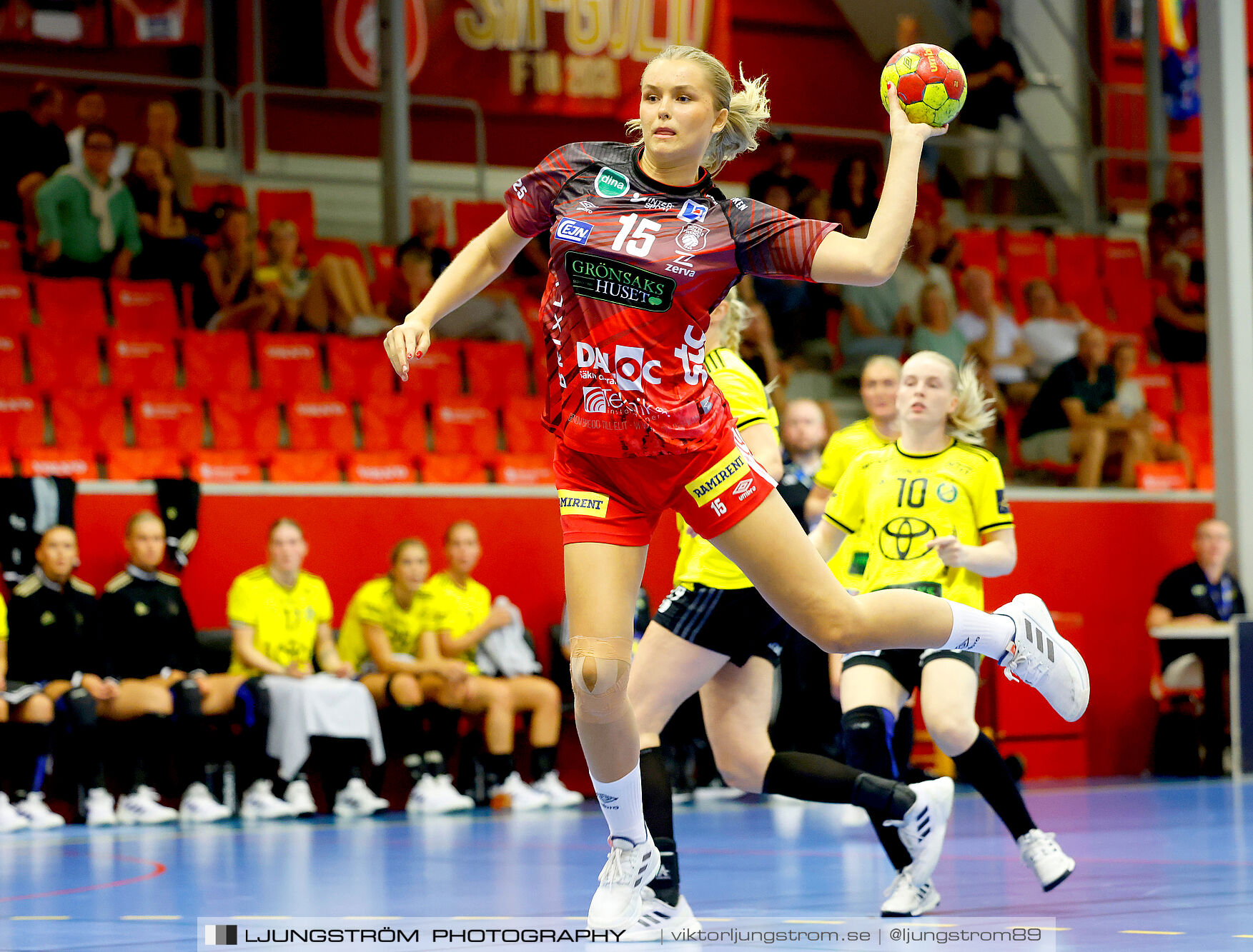 ATG Svenska Cupen 1/8-final Skövde HF-IK Sävehof 25-35,dam,Skövde Idrottshall,Skövde,Sverige,Handboll,,2024,348083