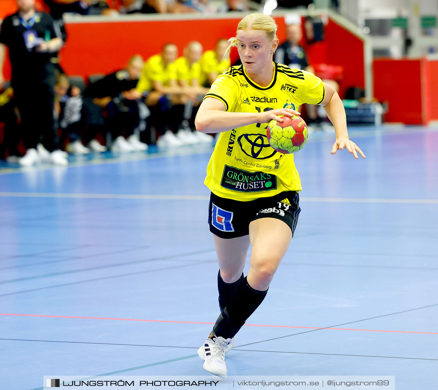 ATG Svenska Cupen 1/8-final Skövde HF-IK Sävehof 25-35,dam,Skövde Idrottshall,Skövde,Sverige,Handboll,,2024,348200