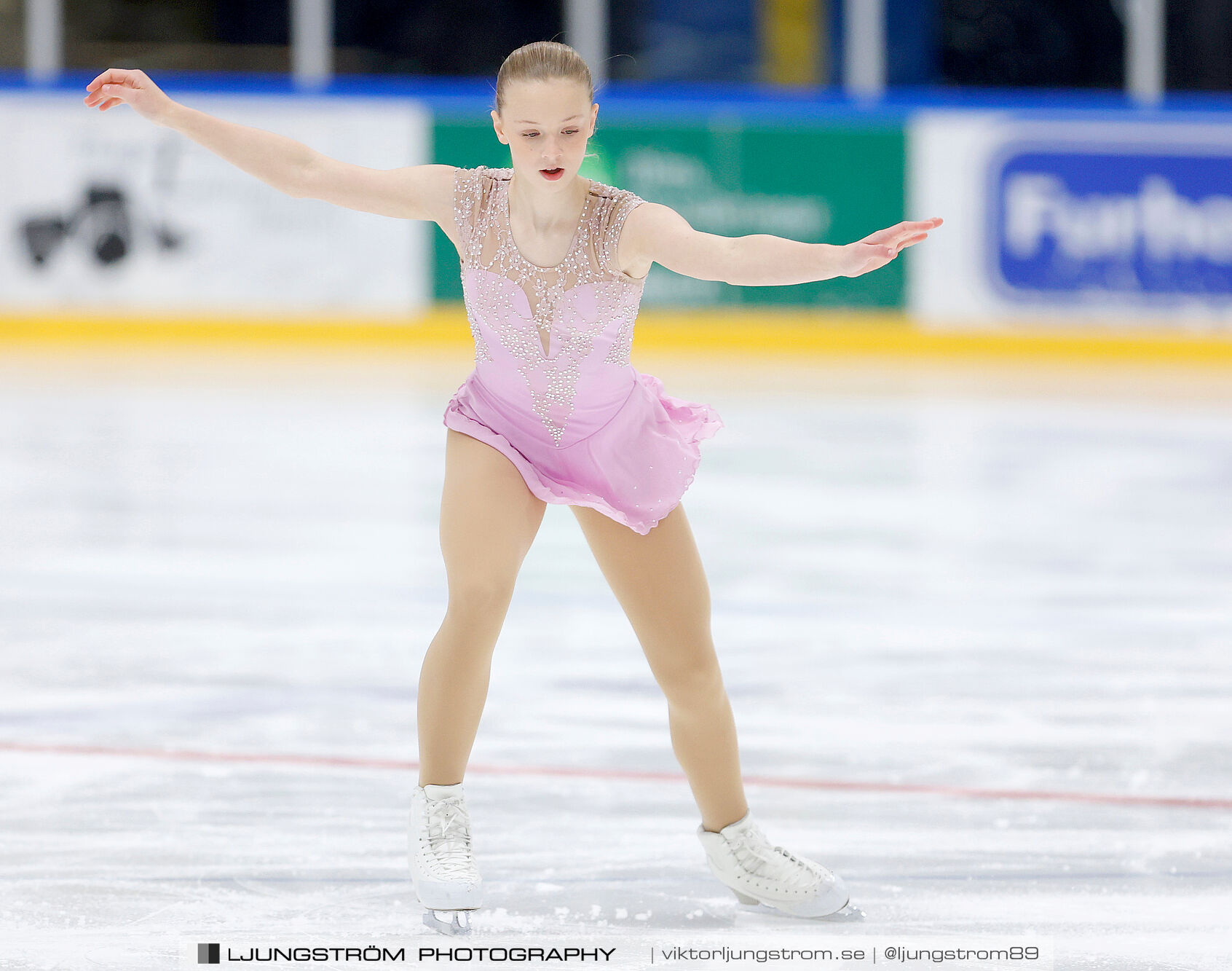 Lars Gs Pokal Nationell Serie Juniorer Damer,dam,Tibro Ishall,Tibro,Sverige,Konståkning,,2024,351103