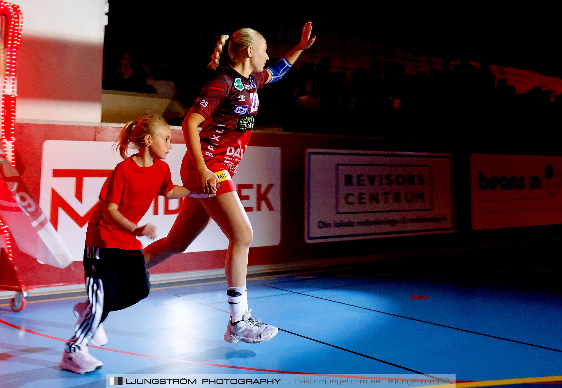 Skövde HF-Skuru IK 28-30,dam,Skövde Idrottshall,Skövde,Sverige,Handboll,,2024,351685