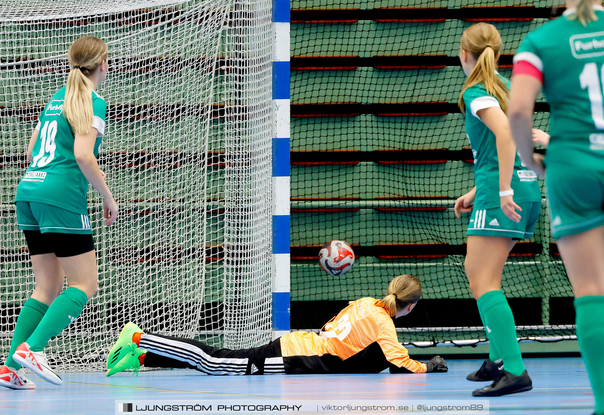 Skövde Futsalcup 2024 Damer 1 4-final Våmbs IF-Kinnarp-Slutarps IF,dam,Arena Skövde,Skövde,Sverige,Futsal,,2024,354215