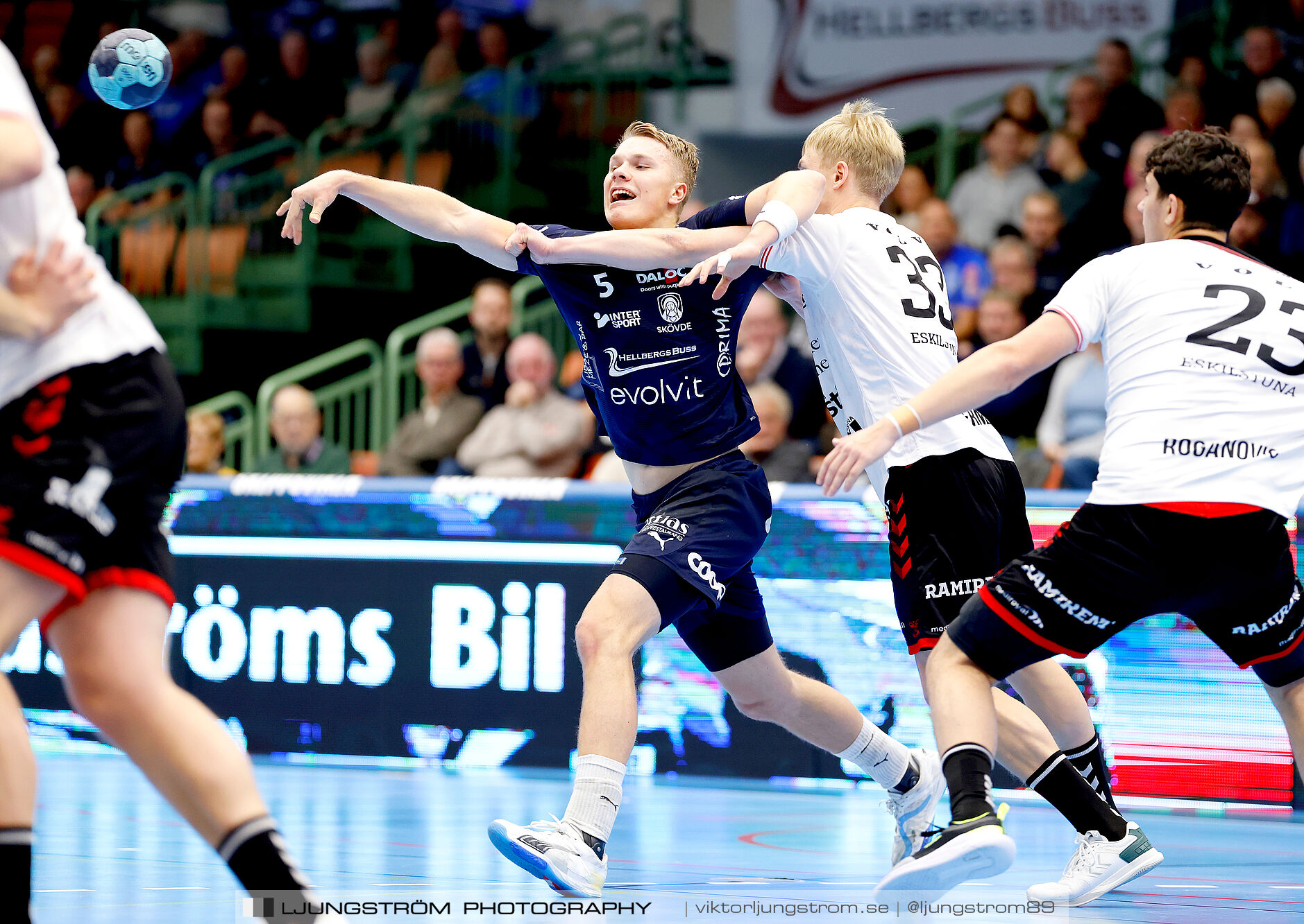 IFK Skövde HK-Eskilstuna Guif IF 34-23,herr,Arena Skövde,Skövde,Sverige,Handboll,,2024,355125