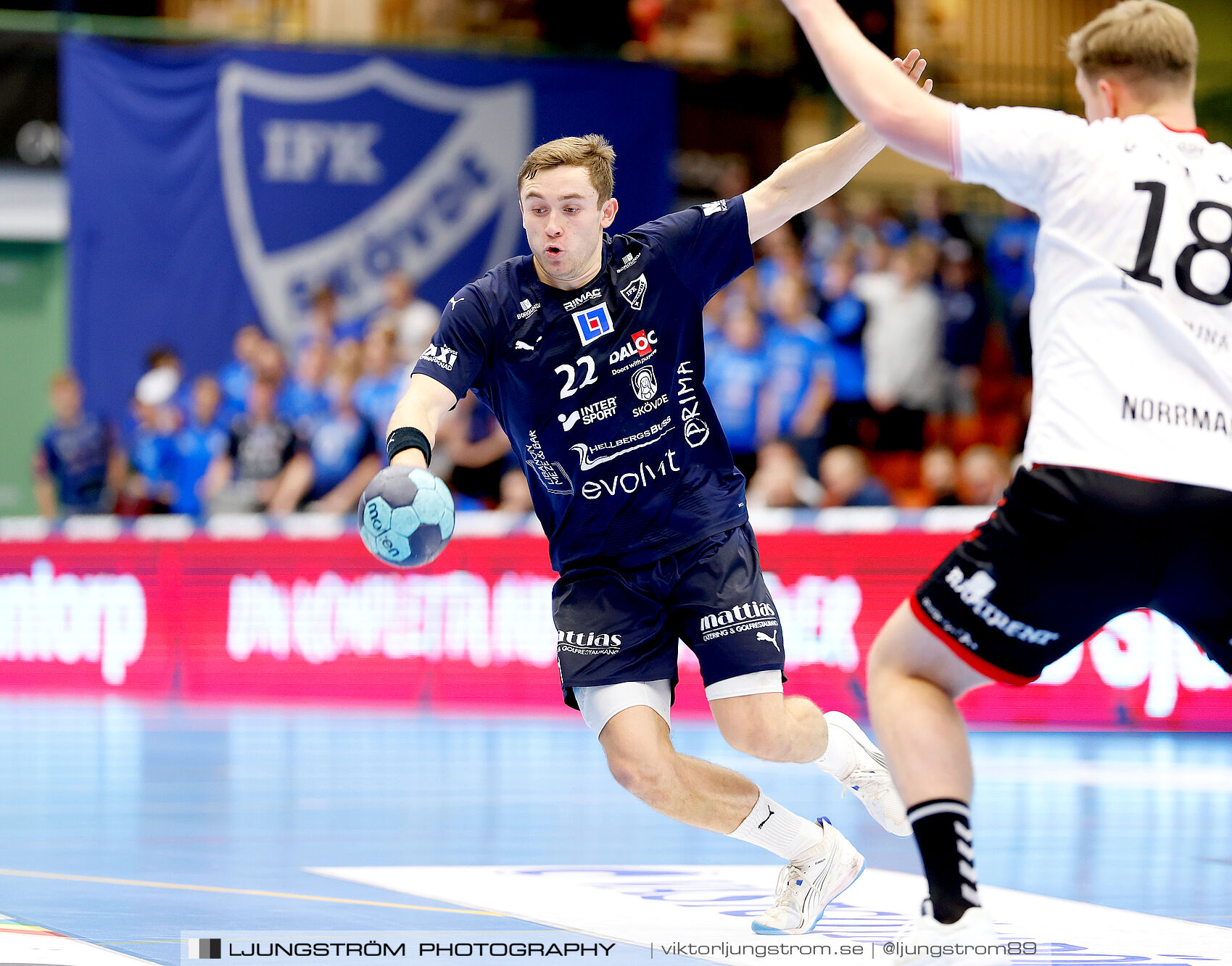IFK Skövde HK-Eskilstuna Guif IF 34-23,herr,Arena Skövde,Skövde,Sverige,Handboll,,2024,355135