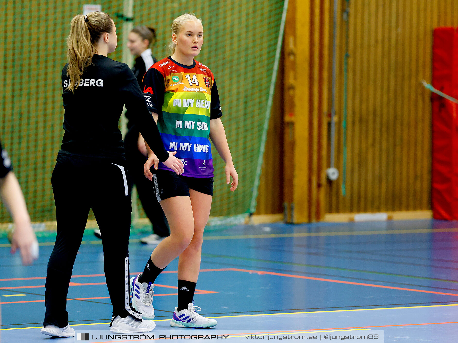 HK Country-HK Somby Skövde 27-38,dam,Arena Skövde,Skövde,Sverige,Handboll,,2024,355166
