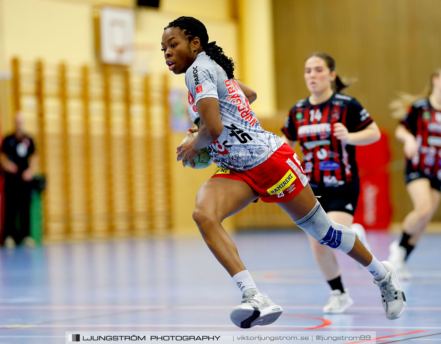 HK Country-HK Somby Skövde 27-38,dam,Arena Skövde,Skövde,Sverige,Handboll,,2024,355209