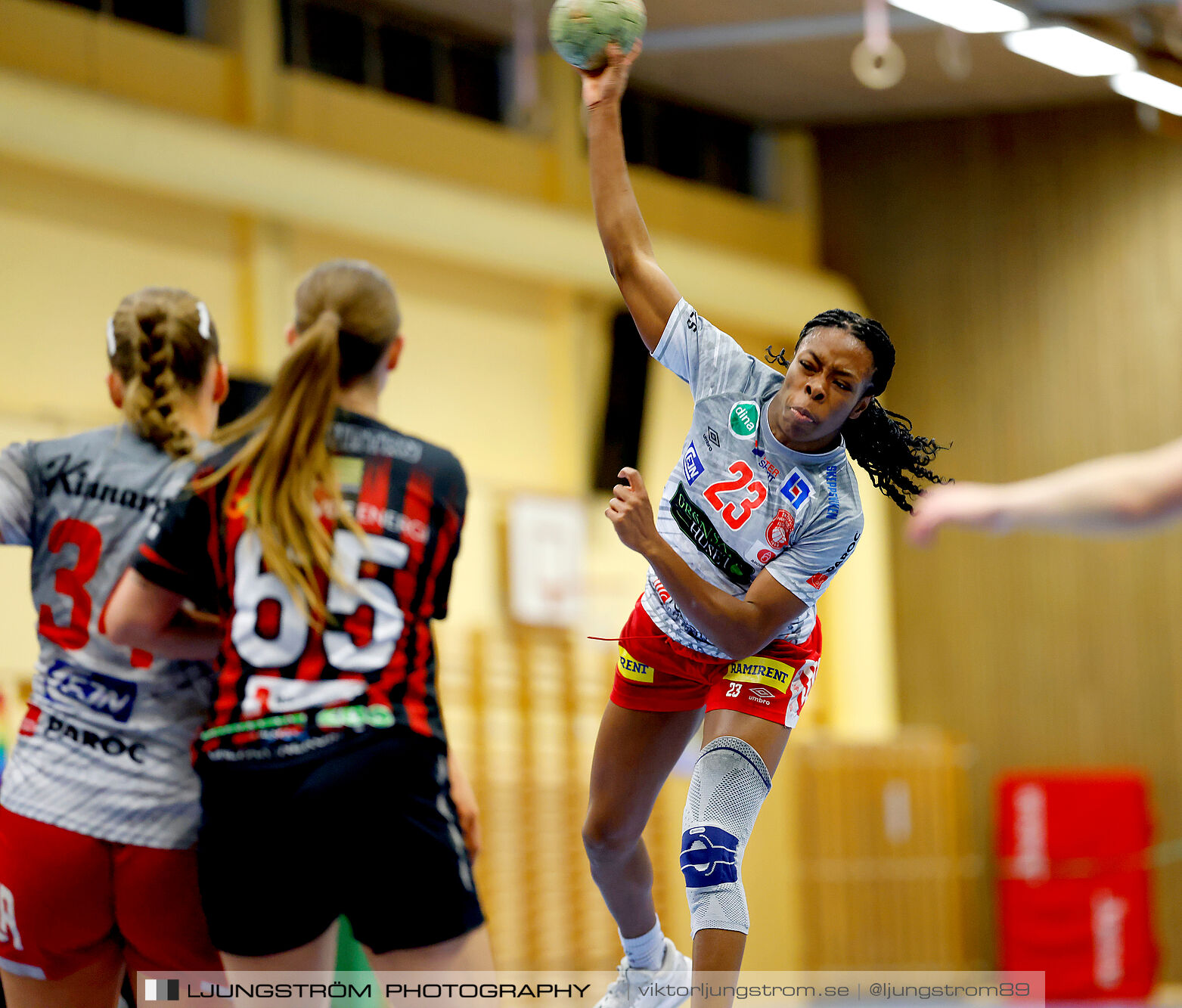 HK Country-HK Somby Skövde 27-38,dam,Arena Skövde,Skövde,Sverige,Handboll,,2024,355244