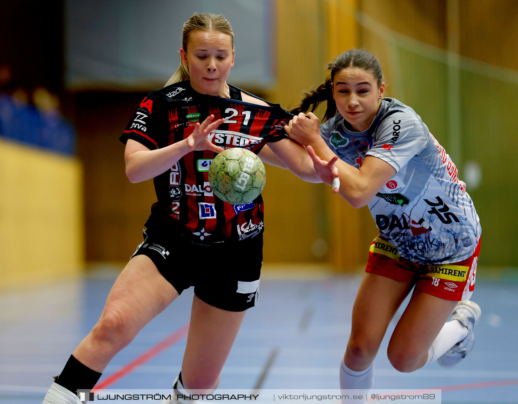 HK Country-HK Somby Skövde 27-38,dam,Arena Skövde,Skövde,Sverige,Handboll,,2024,355396