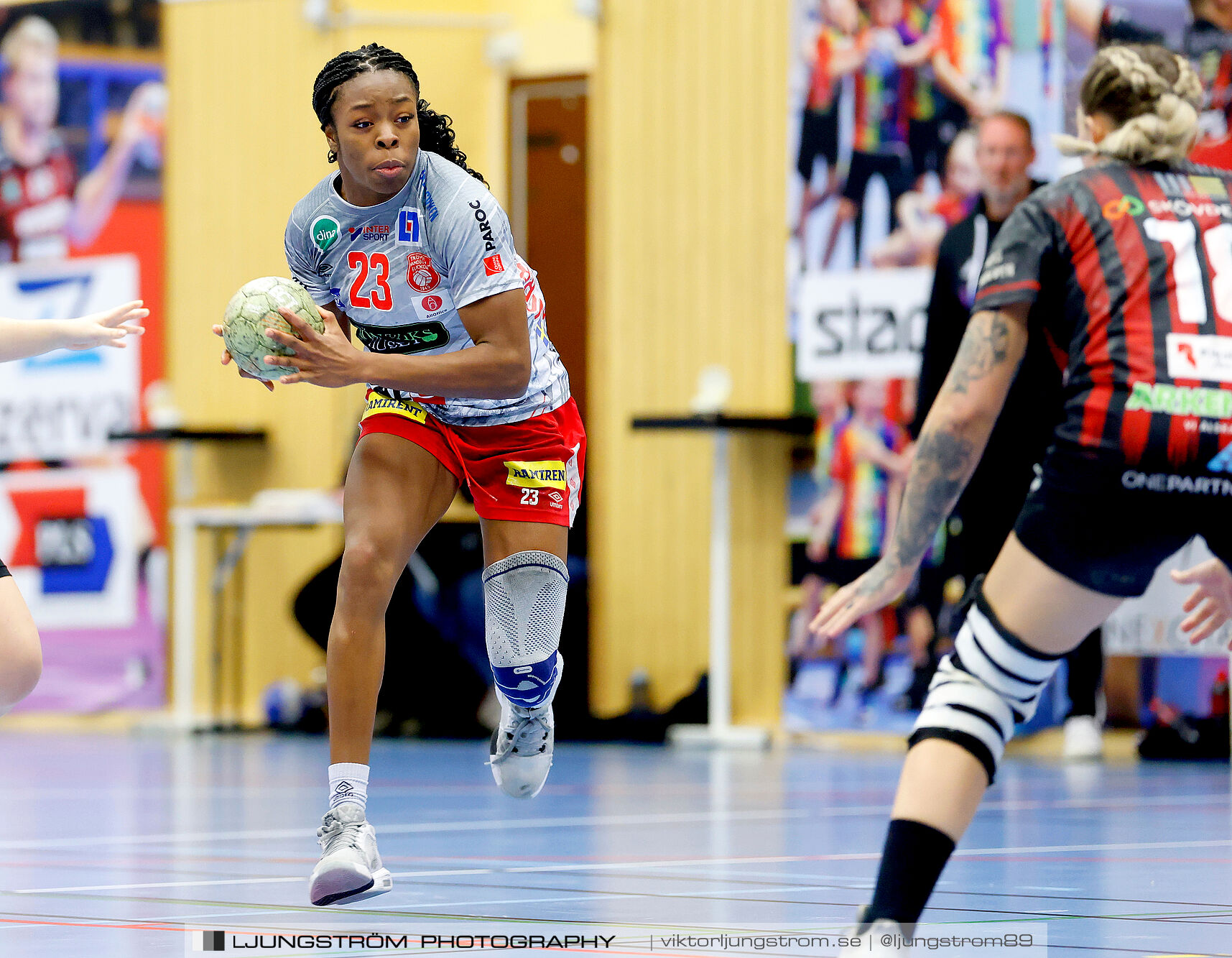 HK Country-HK Somby Skövde 27-38,dam,Arena Skövde,Skövde,Sverige,Handboll,,2024,355407
