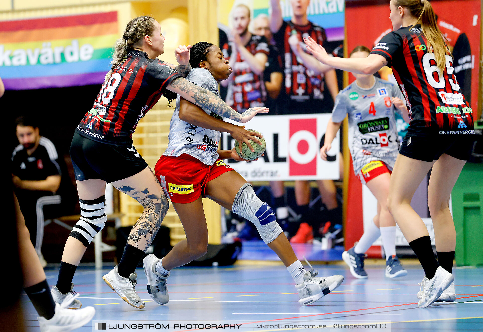 HK Country-HK Somby Skövde 27-38,dam,Arena Skövde,Skövde,Sverige,Handboll,,2024,355460