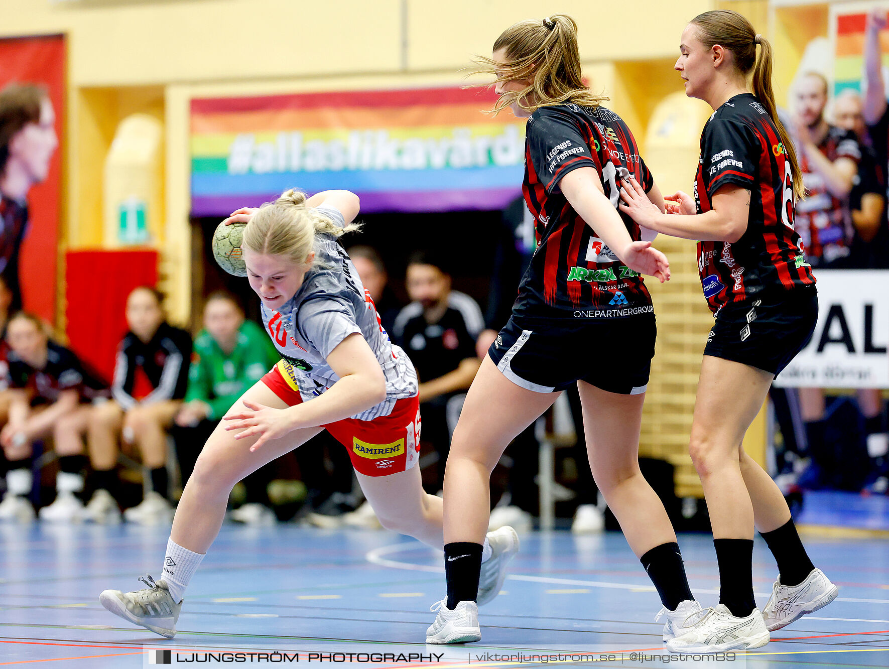 HK Country-HK Somby Skövde 27-38,dam,Arena Skövde,Skövde,Sverige,Handboll,,2024,355465
