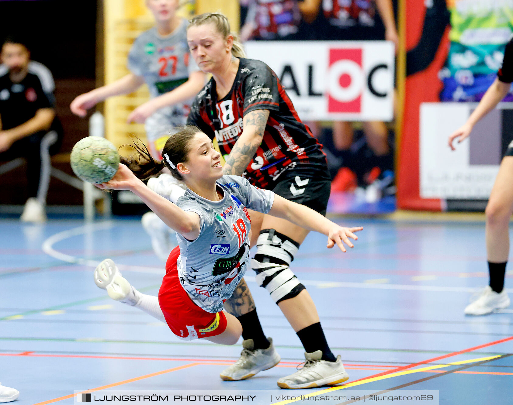 HK Country-HK Somby Skövde 27-38,dam,Arena Skövde,Skövde,Sverige,Handboll,,2024,355480