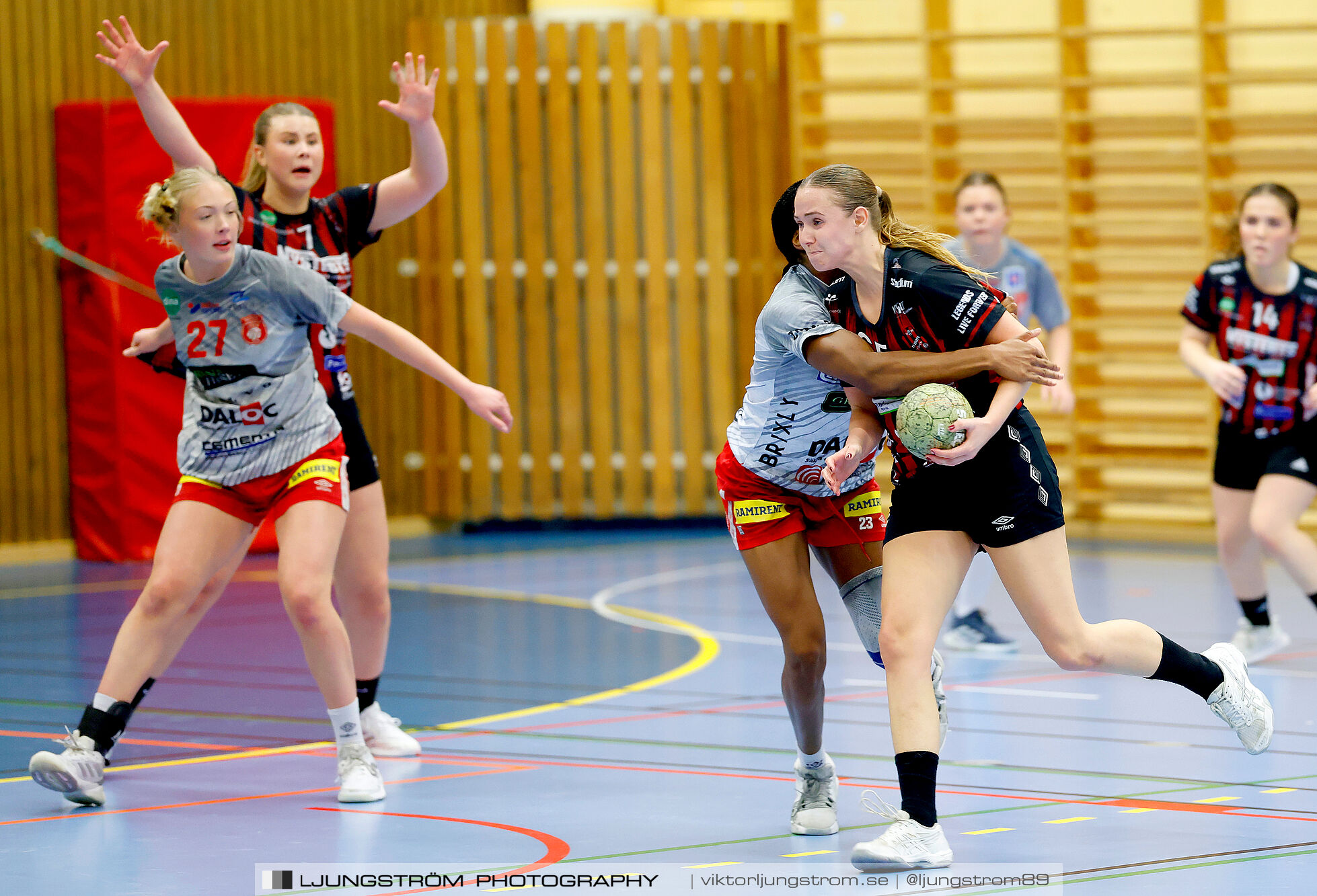 HK Country-HK Somby Skövde 27-38,dam,Arena Skövde,Skövde,Sverige,Handboll,,2024,355490