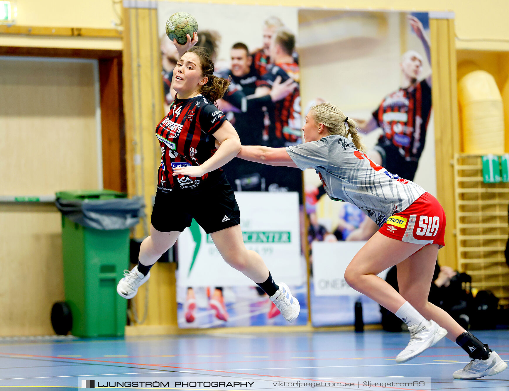 HK Country-HK Somby Skövde 27-38,dam,Arena Skövde,Skövde,Sverige,Handboll,,2024,355499