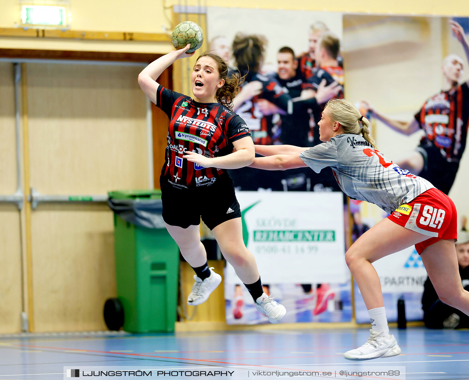 HK Country-HK Somby Skövde 27-38,dam,Arena Skövde,Skövde,Sverige,Handboll,,2024,355500