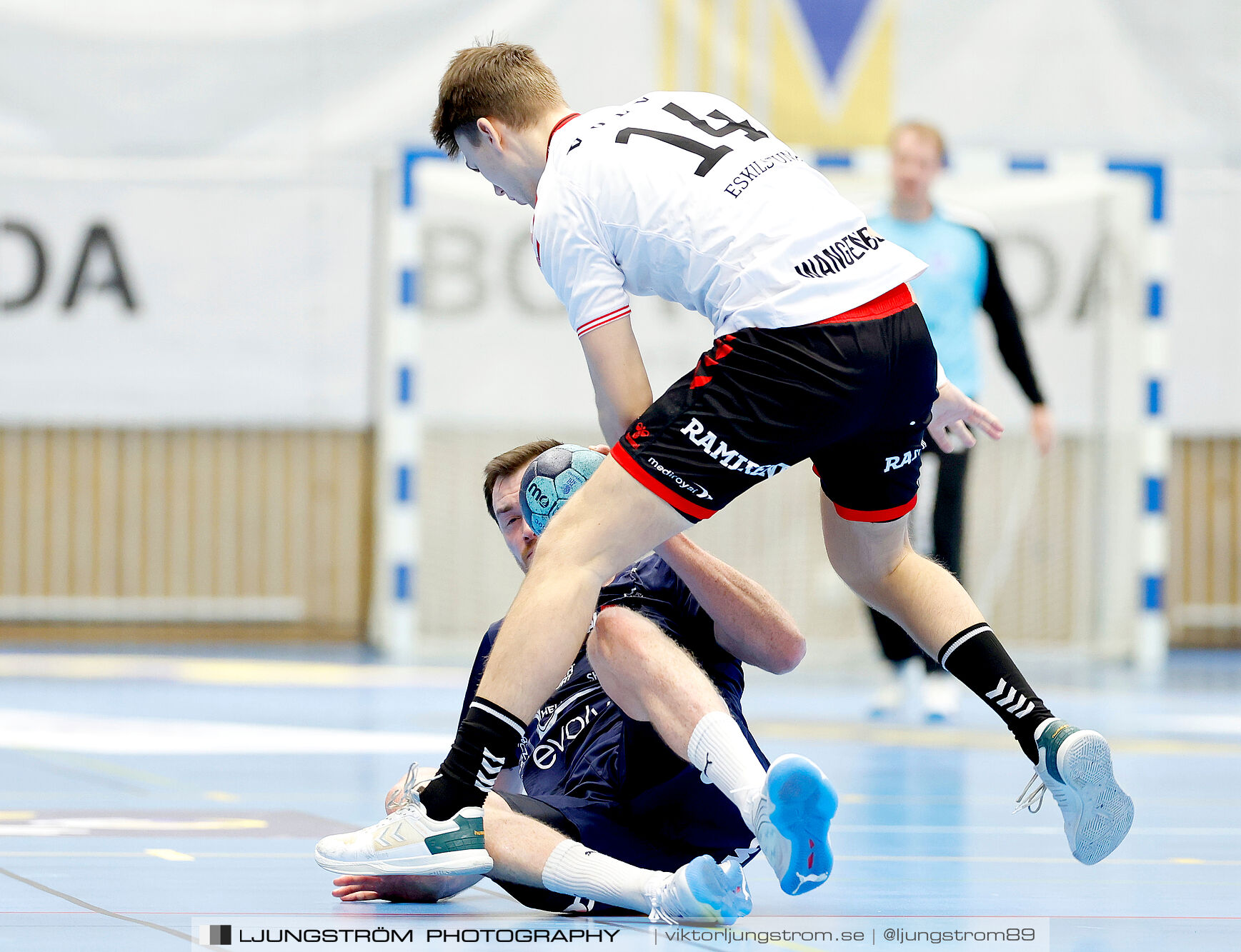 IFK Skövde HK-Eskilstuna Guif IF 34-23,herr,Arena Skövde,Skövde,Sverige,Handboll,,2024,355597