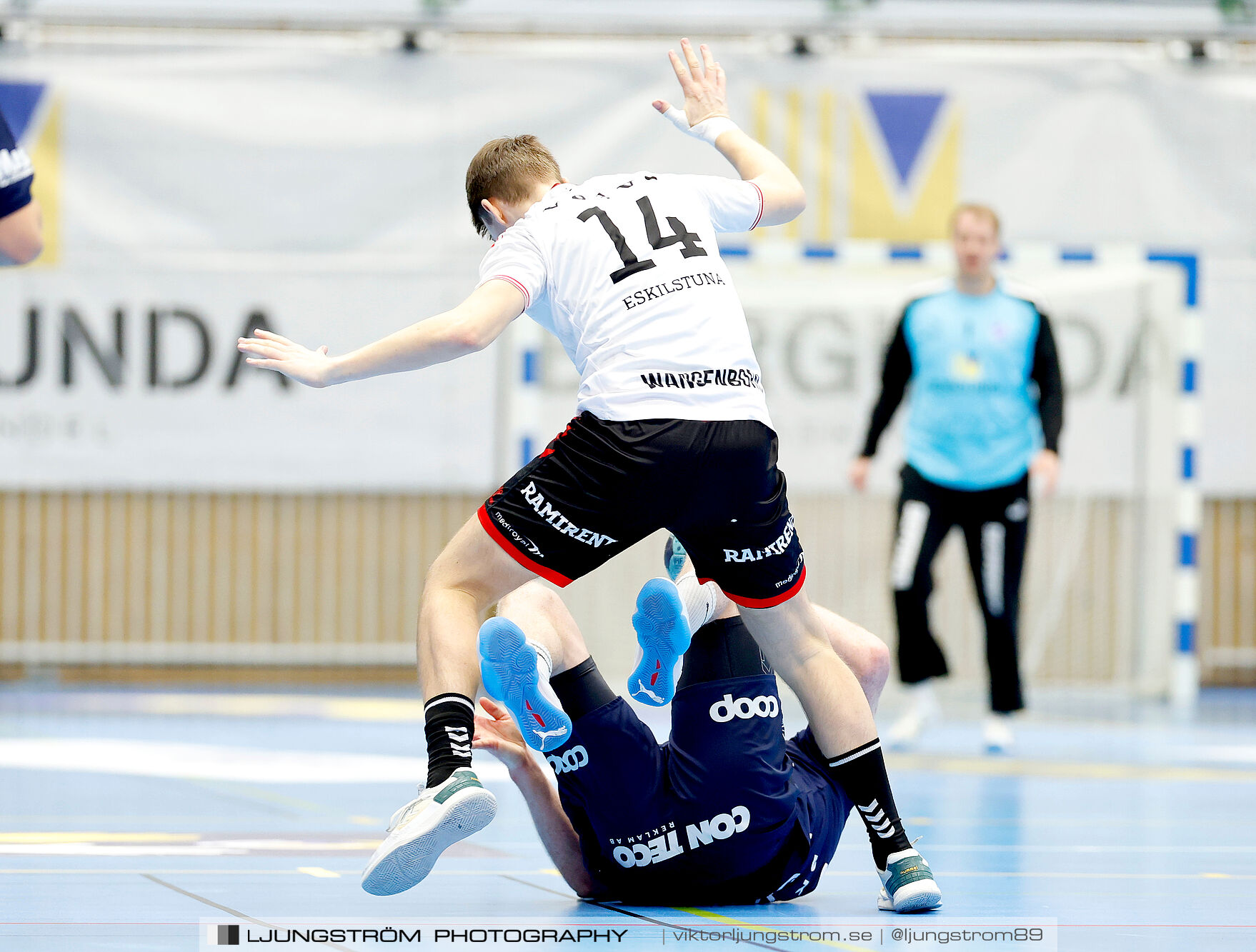 IFK Skövde HK-Eskilstuna Guif IF 34-23,herr,Arena Skövde,Skövde,Sverige,Handboll,,2024,355598