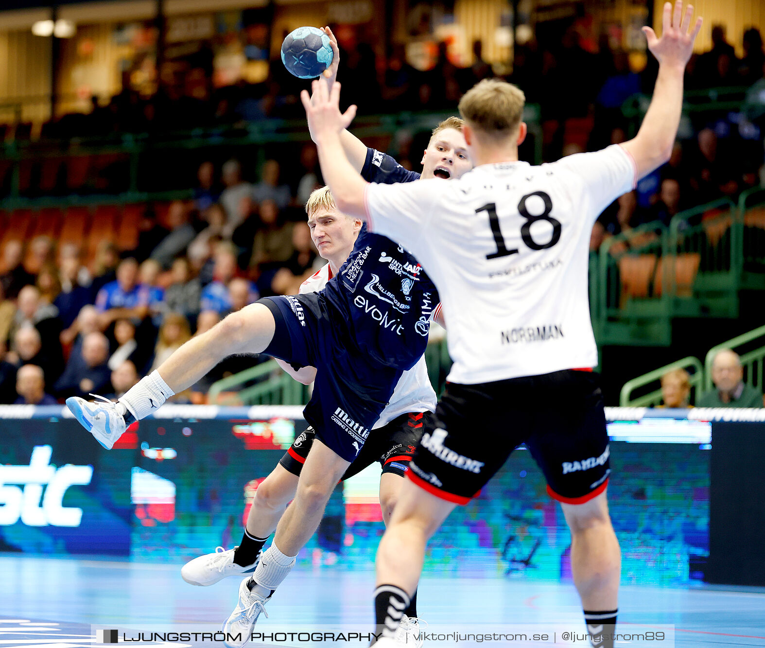 IFK Skövde HK-Eskilstuna Guif IF 34-23,herr,Arena Skövde,Skövde,Sverige,Handboll,,2024,355611
