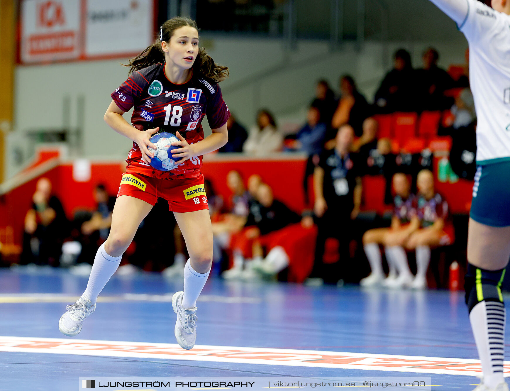 Skövde HF-Skuru IK 28-30,dam,Skövde Idrottshall,Skövde,Sverige,Handboll,,2024,356015