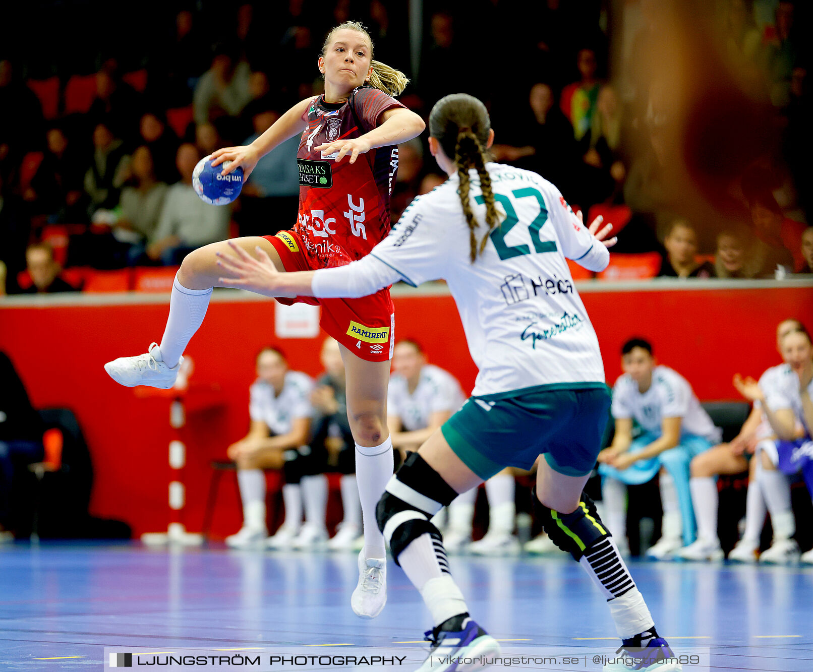 Skövde HF-Skuru IK 28-30,dam,Skövde Idrottshall,Skövde,Sverige,Handboll,,2024,356022