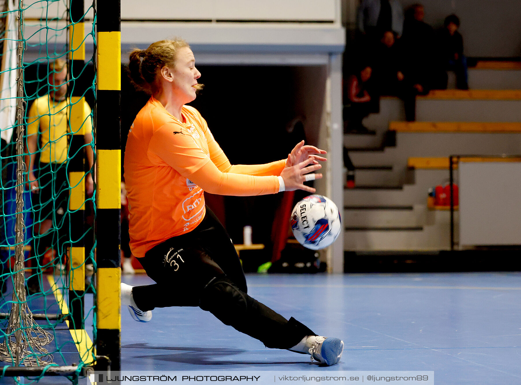Dina-cupen 2025 1 2-final Skövde KIK-Ulvåkers IF 3-1,dam,Idrottshallen,Töreboda,Sverige,Futsal,,2025,358030