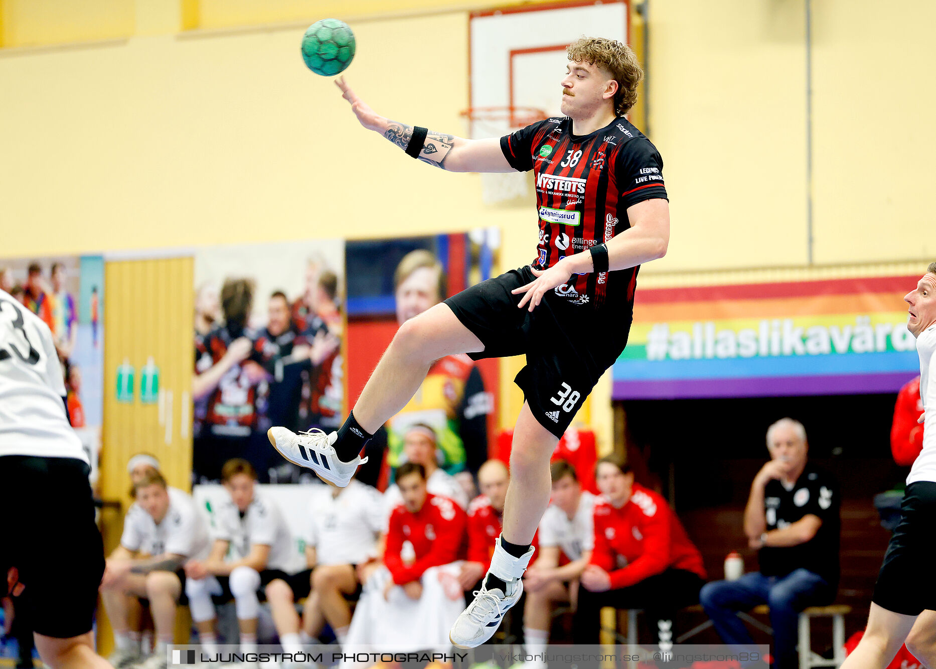 HK Country-HK Guldkroken 25-25,herr,Arena Skövde,Skövde,Sverige,Handboll,,2025,359380