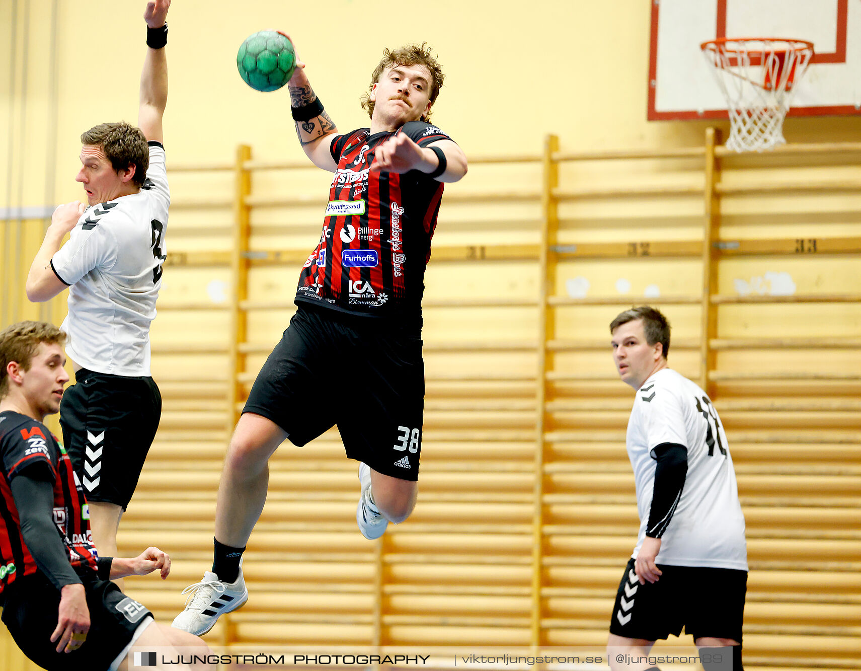 HK Country-HK Guldkroken 25-25,herr,Arena Skövde,Skövde,Sverige,Handboll,,2025,359534