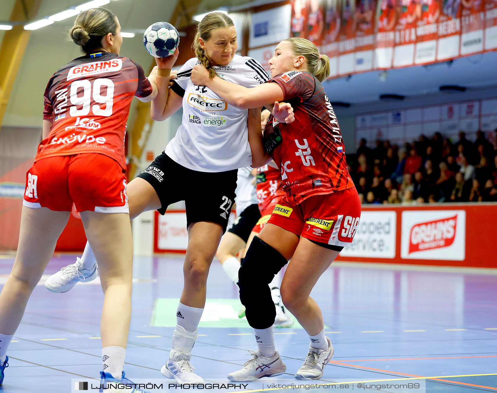 Skövde HF-Kungälvs HK 25-26,dam,Skövde Idrottshall,Skövde,Sverige,Handboll,,2025,362100