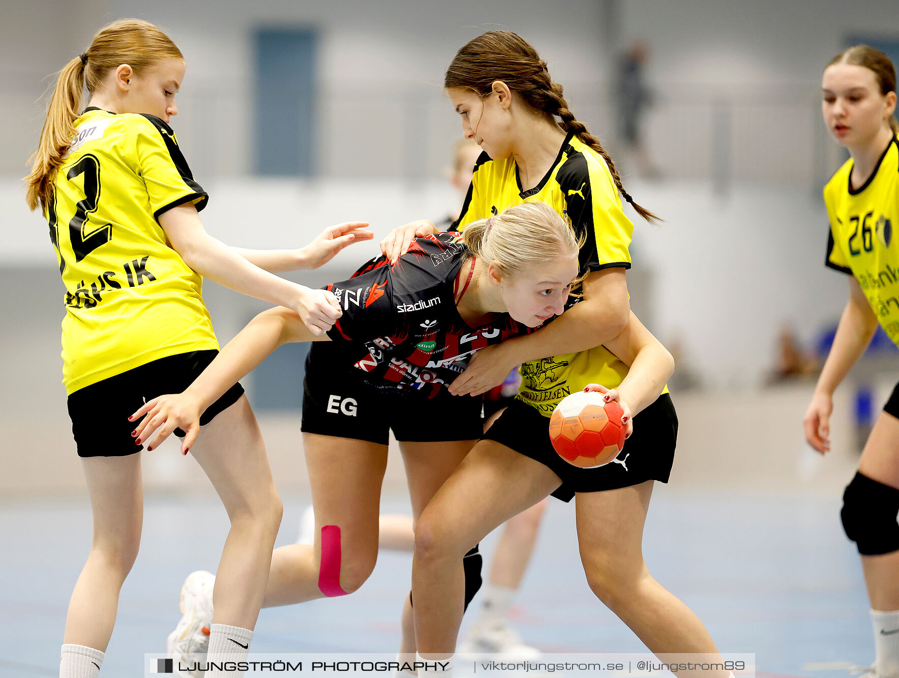 USM F14 Steg 3 HK Country Svart-Eslövs IK 23-19,dam,Kavelbro Arena Skövde,Skövde,Sverige,Ungdoms-SM,Handboll,2025,362315