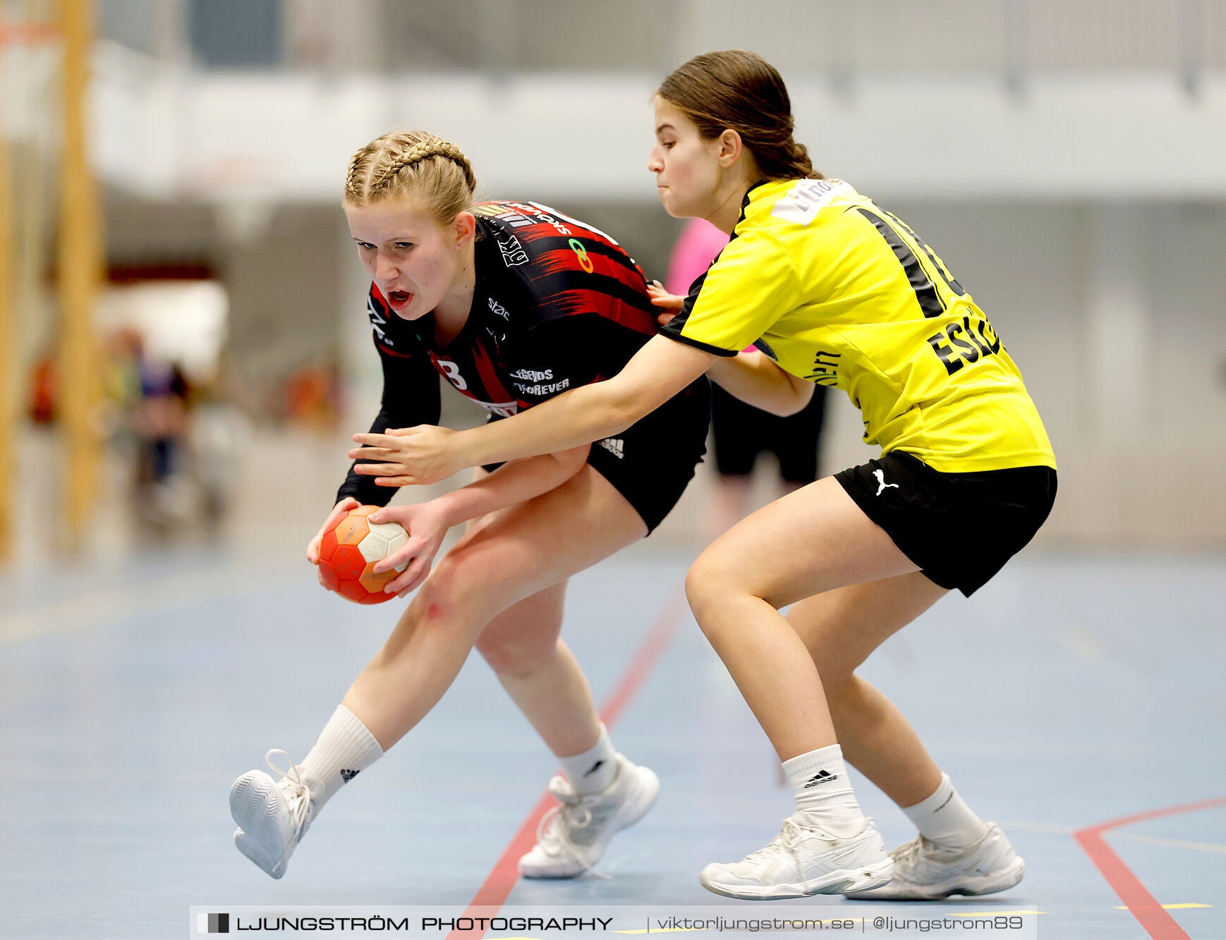 USM F14 Steg 3 HK Country Svart-Eslövs IK 23-19,dam,Kavelbro Arena Skövde,Skövde,Sverige,Ungdoms-SM,Handboll,2025,362321