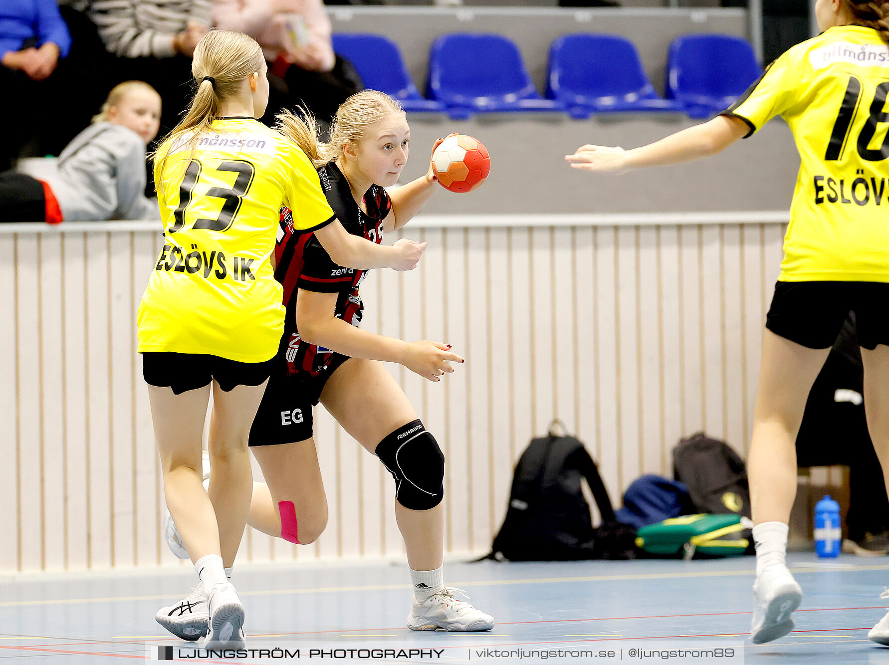 USM F14 Steg 3 HK Country Svart-Eslövs IK 23-19,dam,Kavelbro Arena Skövde,Skövde,Sverige,Ungdoms-SM,Handboll,2025,362447