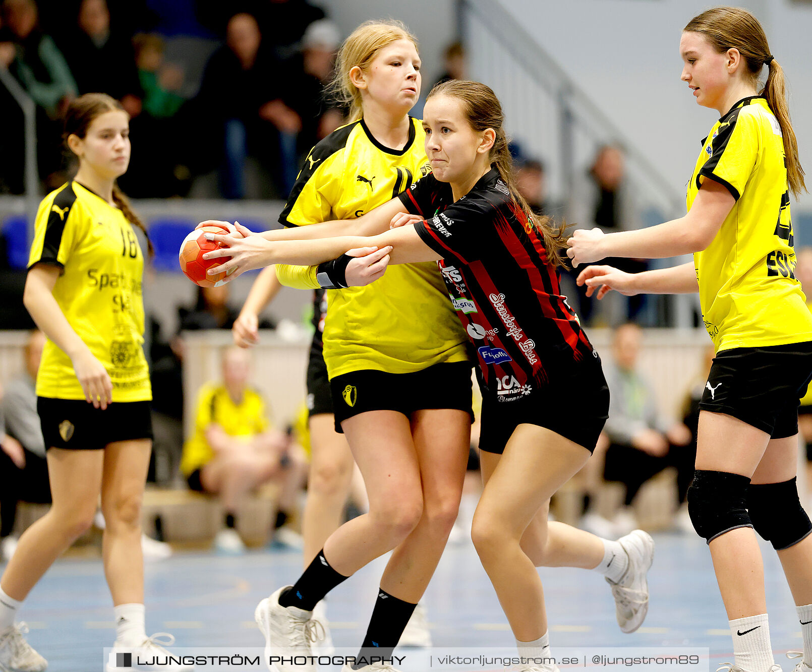 USM F14 Steg 3 HK Country Svart-Eslövs IK 23-19,dam,Kavelbro Arena Skövde,Skövde,Sverige,Ungdoms-SM,Handboll,2025,362448