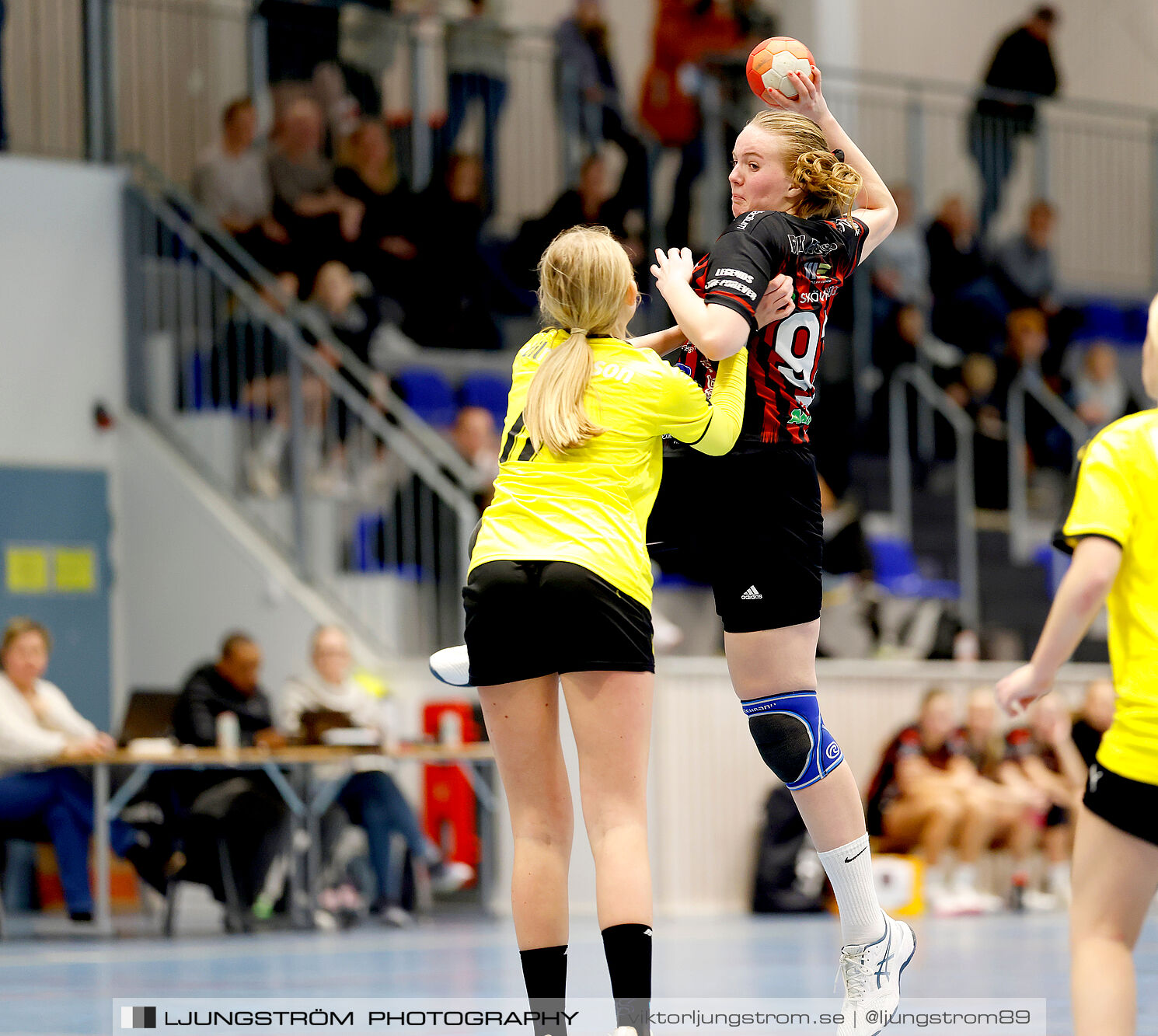 USM F14 Steg 3 HK Country Svart-Eslövs IK 23-19,dam,Kavelbro Arena Skövde,Skövde,Sverige,Ungdoms-SM,Handboll,2025,362455
