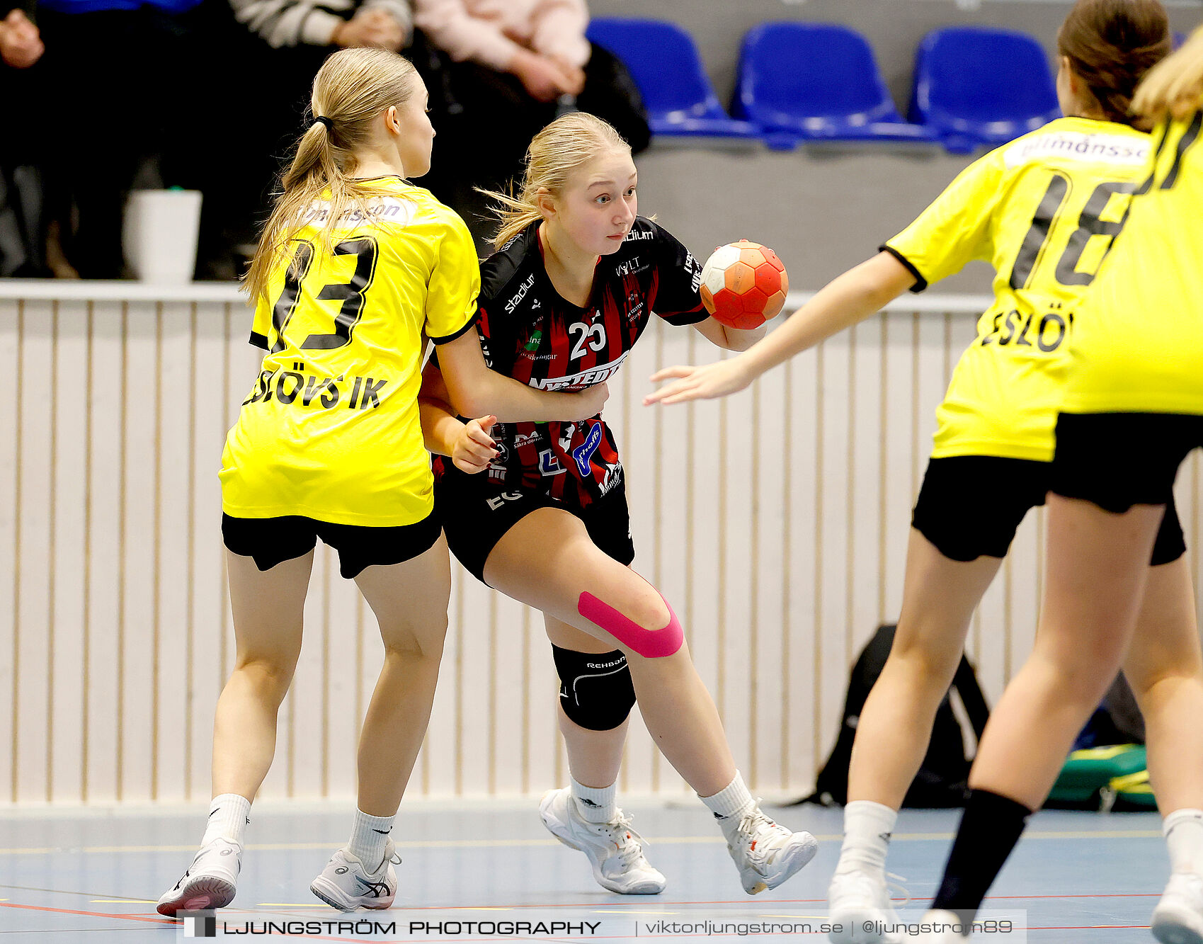 USM F14 Steg 3 HK Country Svart-Eslövs IK 23-19,dam,Kavelbro Arena Skövde,Skövde,Sverige,Ungdoms-SM,Handboll,2025,362464