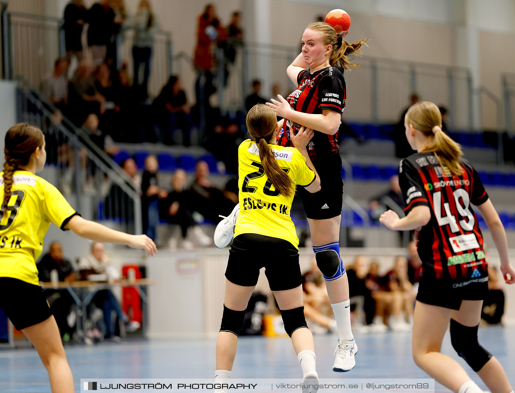 USM F14 Steg 3 HK Country Svart-Eslövs IK 23-19,dam,Kavelbro Arena Skövde,Skövde,Sverige,Ungdoms-SM,Handboll,2025,362469