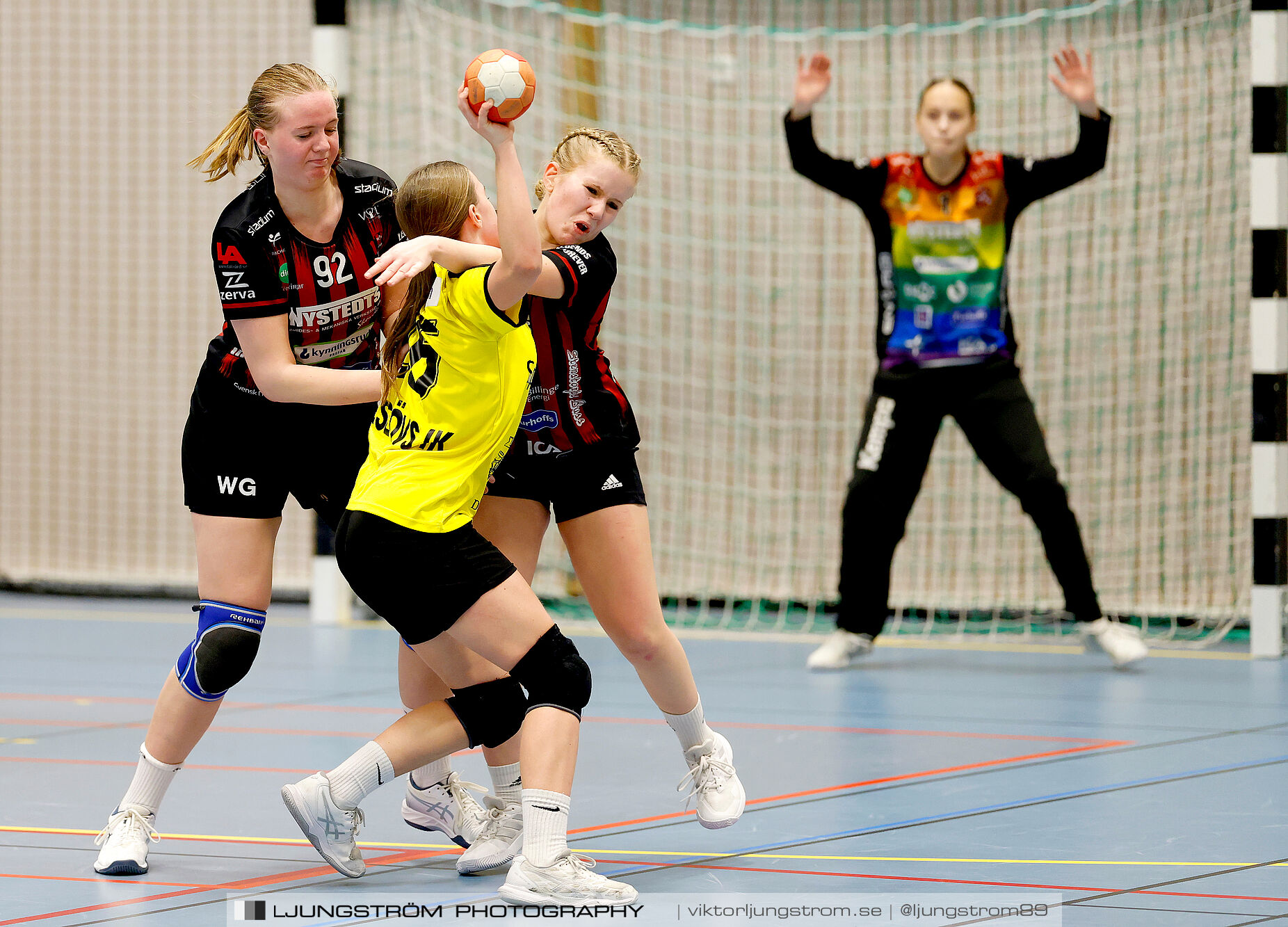 USM F14 Steg 3 HK Country Svart-Eslövs IK 23-19,dam,Kavelbro Arena Skövde,Skövde,Sverige,Ungdoms-SM,Handboll,2025,362488