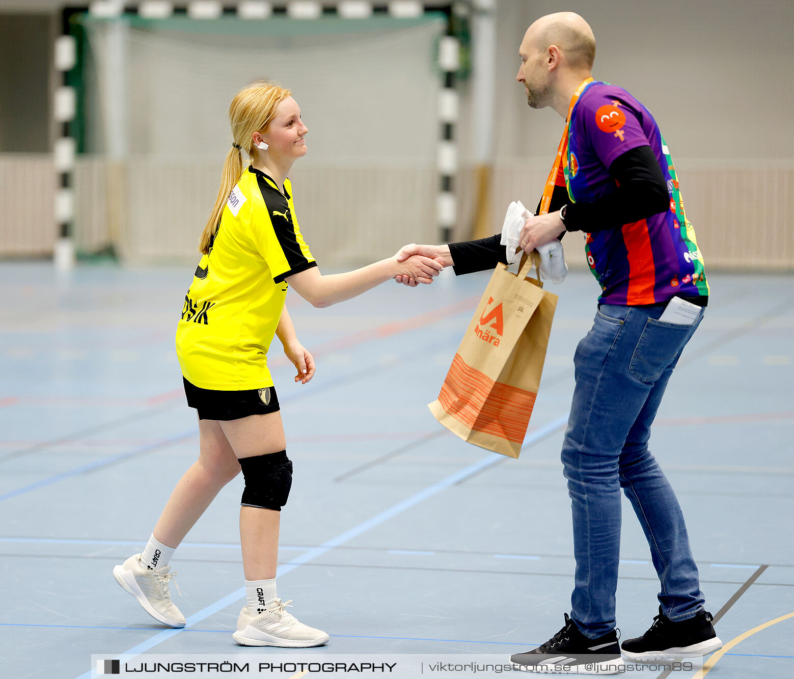 USM F14 Steg 3 HK Country Svart-Eslövs IK 23-19,dam,Kavelbro Arena Skövde,Skövde,Sverige,Ungdoms-SM,Handboll,2025,362523