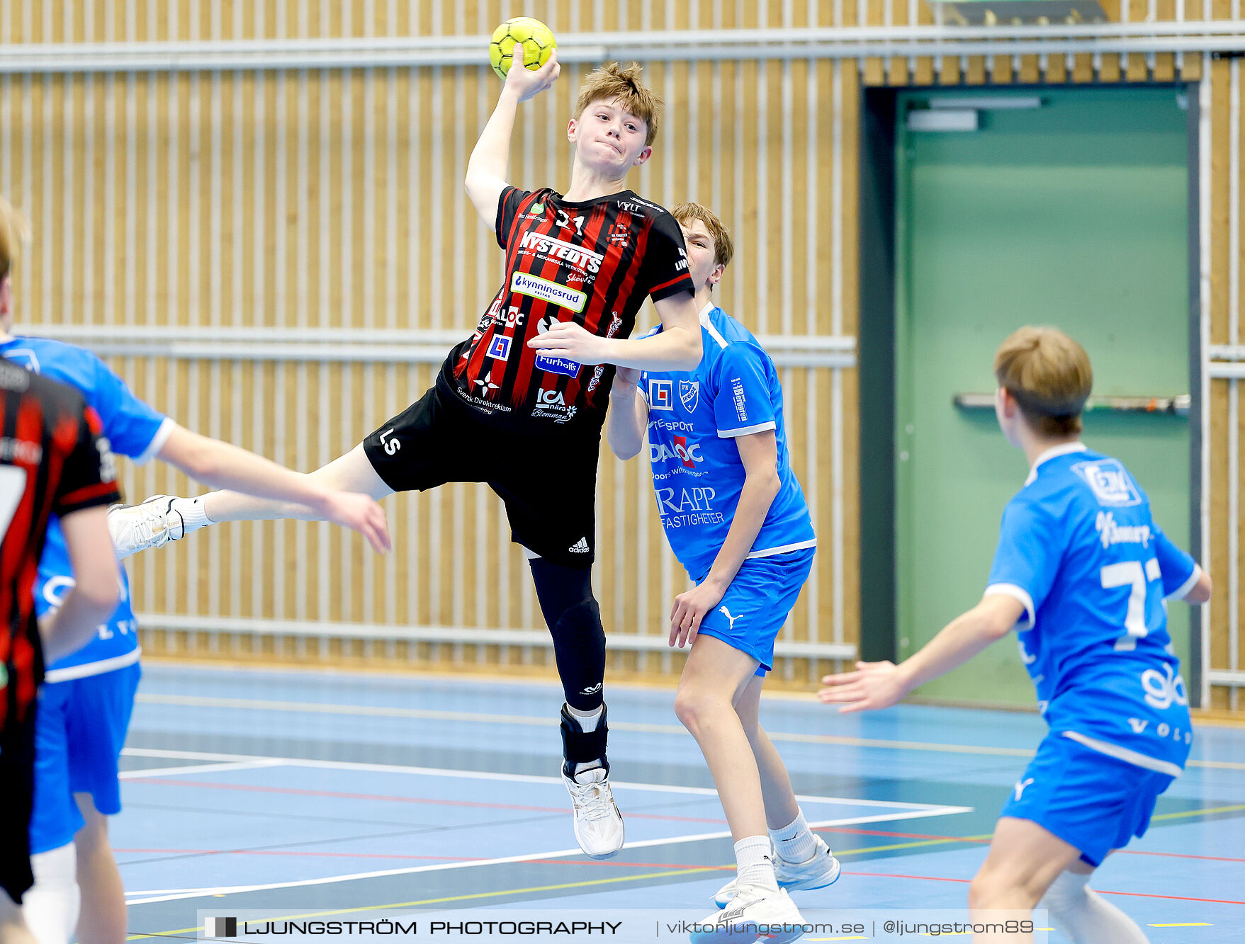 HK Country Svart P14-IFK Skövde HK Blåvit P14 25-32,herr,Arena Skövde,Skövde,Sverige,Handboll,,2025,362858