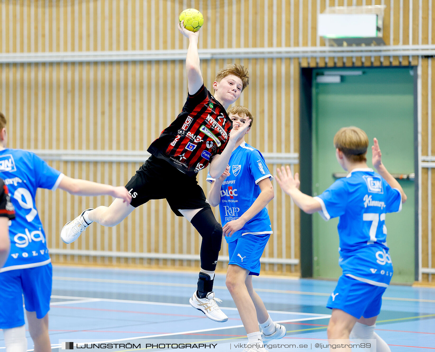 HK Country Svart P14-IFK Skövde HK Blåvit P14 25-32,herr,Arena Skövde,Skövde,Sverige,Handboll,,2025,362860
