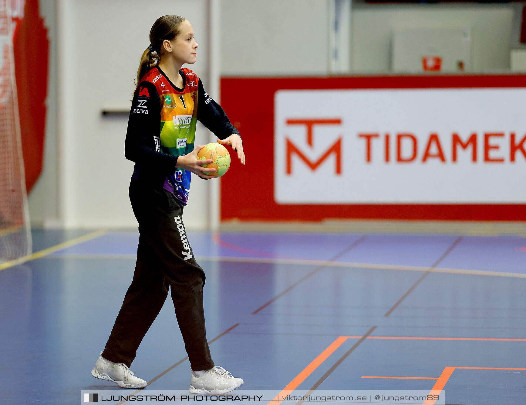 Skövde HF Vit F14-HK Country Svart F14 27-12,dam,Skövde Idrottshall,Skövde,Sverige,Handboll,,2025,363093