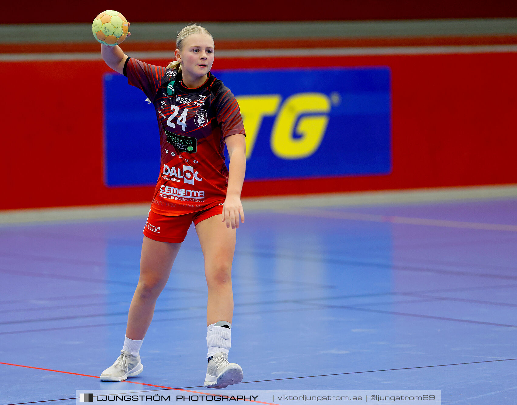 Skövde HF Vit F14-HK Country Svart F14 27-12,dam,Skövde Idrottshall,Skövde,Sverige,Handboll,,2025,363095