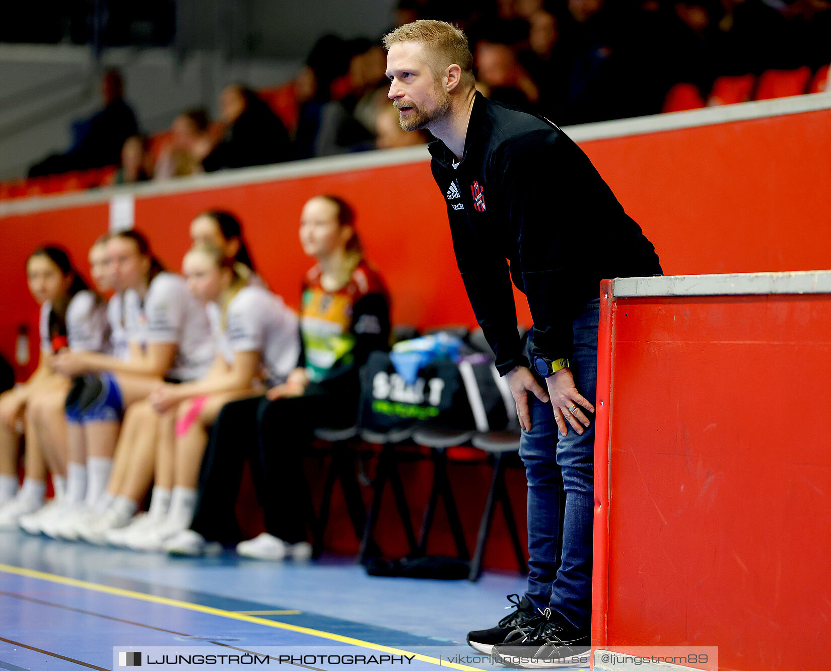 Skövde HF Vit F14-HK Country Svart F14 27-12,dam,Skövde Idrottshall,Skövde,Sverige,Handboll,,2025,363102