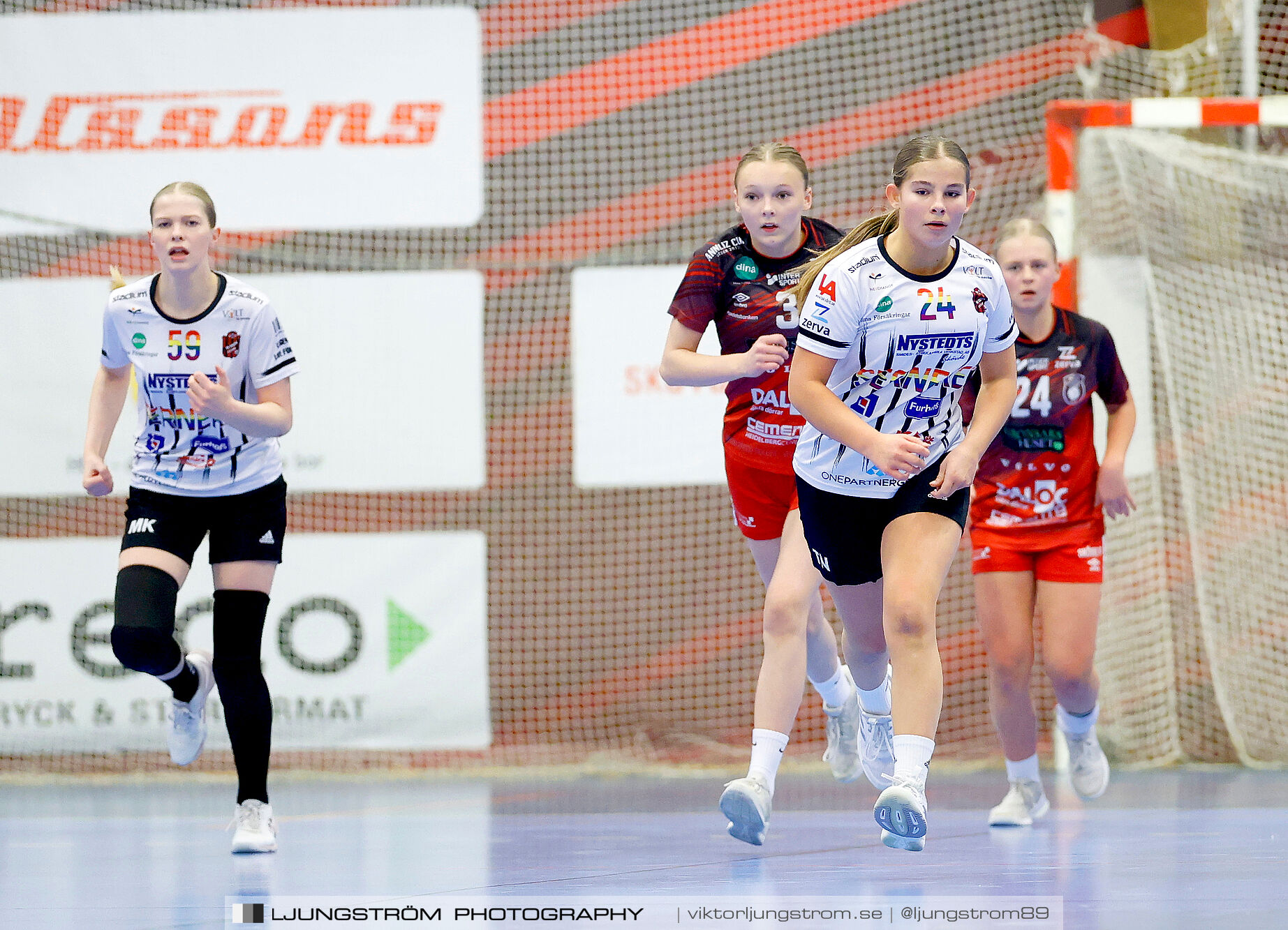 Skövde HF Vit F14-HK Country Svart F14 27-12,dam,Skövde Idrottshall,Skövde,Sverige,Handboll,,2025,363116