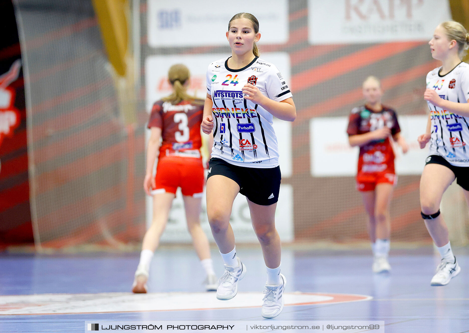 Skövde HF Vit F14-HK Country Svart F14 27-12,dam,Skövde Idrottshall,Skövde,Sverige,Handboll,,2025,363117