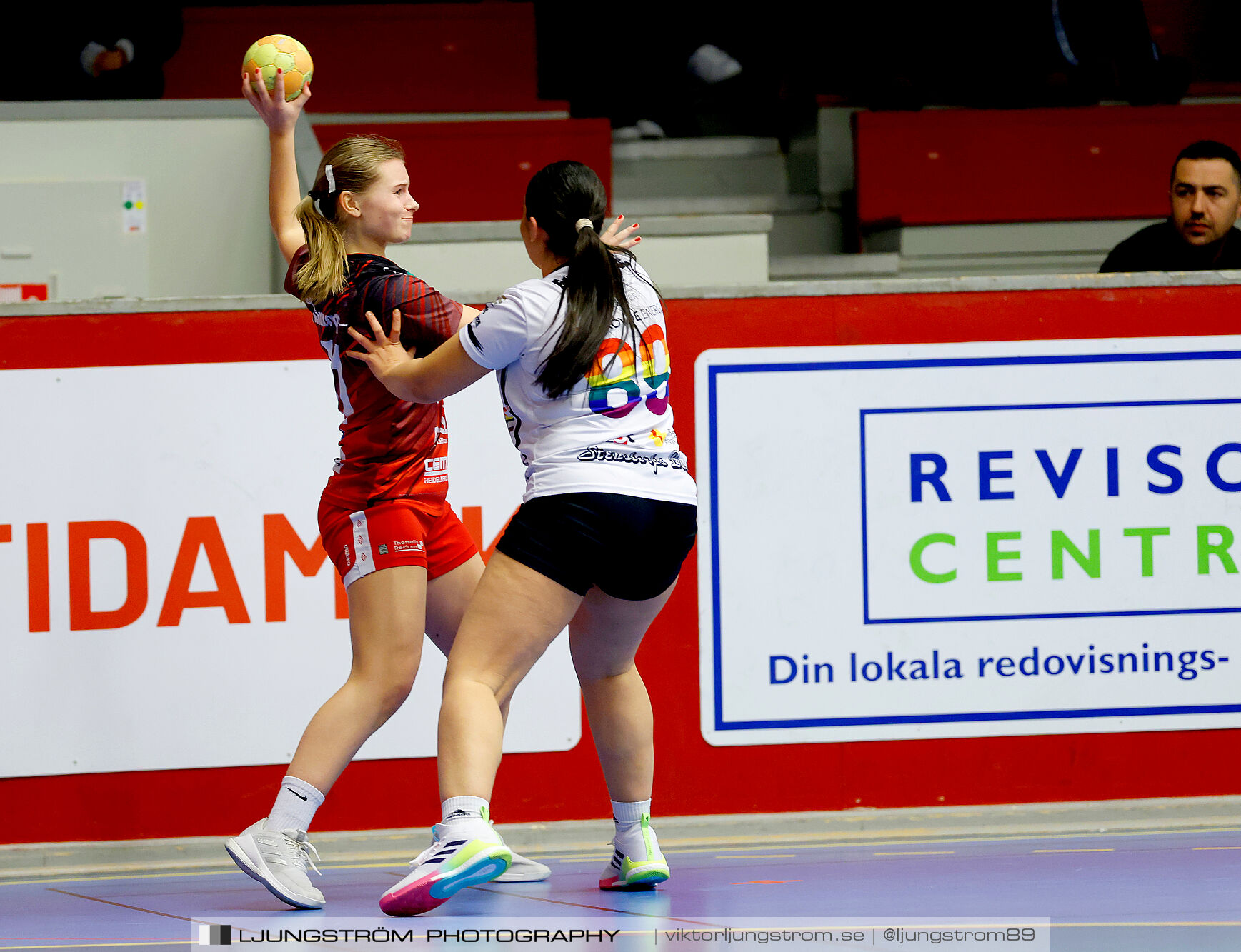 Skövde HF Vit F14-HK Country Svart F14 27-12,dam,Skövde Idrottshall,Skövde,Sverige,Handboll,,2025,363122