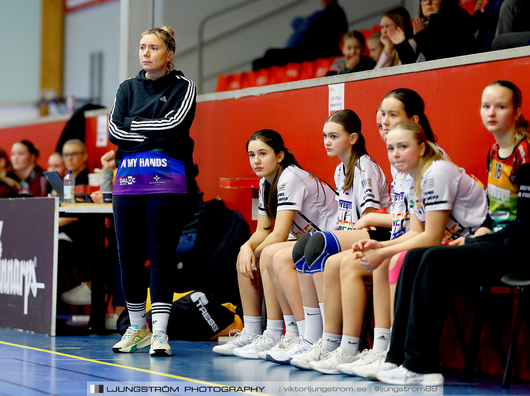 Skövde HF Vit F14-HK Country Svart F14 27-12,dam,Skövde Idrottshall,Skövde,Sverige,Handboll,,2025,363125