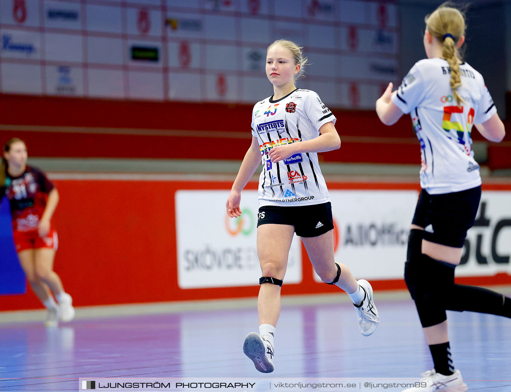 Skövde HF Vit F14-HK Country Svart F14 27-12,dam,Skövde Idrottshall,Skövde,Sverige,Handboll,,2025,363131